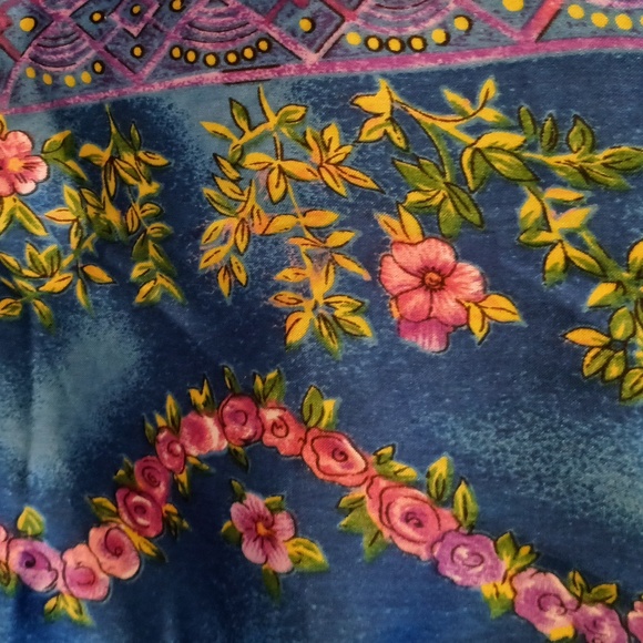 Winlar One Size Fits Most Royal Blue Floral Kaftan (Caftan) - Picture 10 of 10